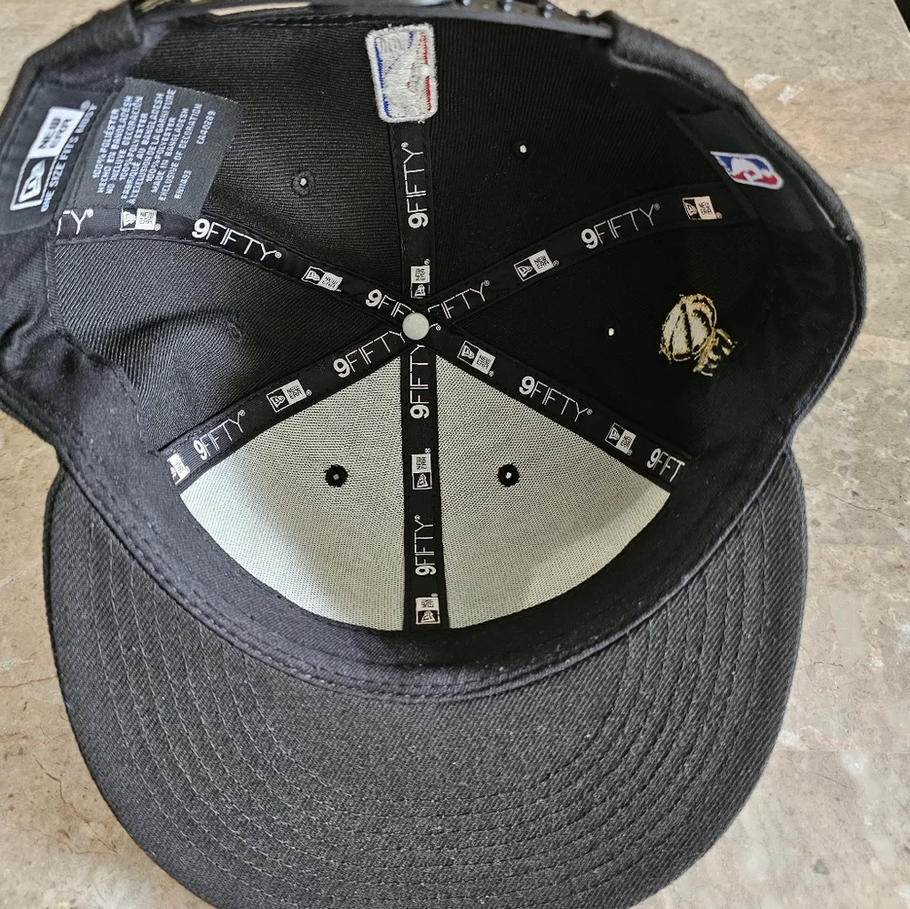 New Era Los Angeles Final Championship 🏆 NBA 2020 Snapback Locker Room Hat